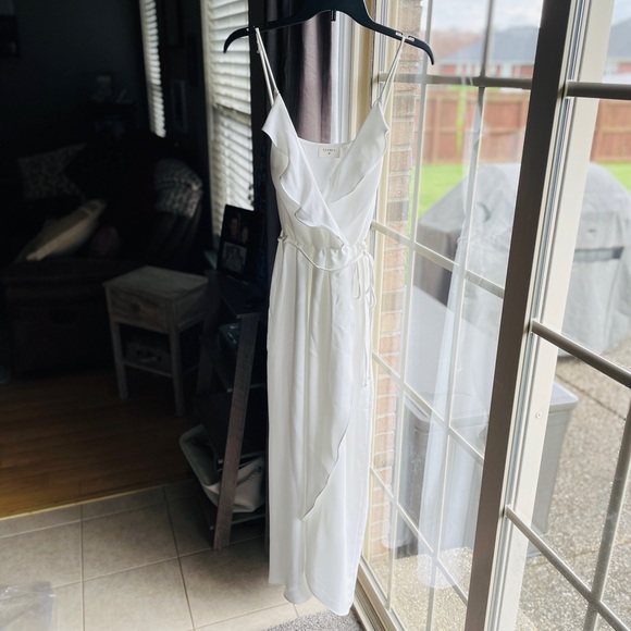 ⬇️ Everly White Flowy Dress NWOT - Picture 6 of 12
